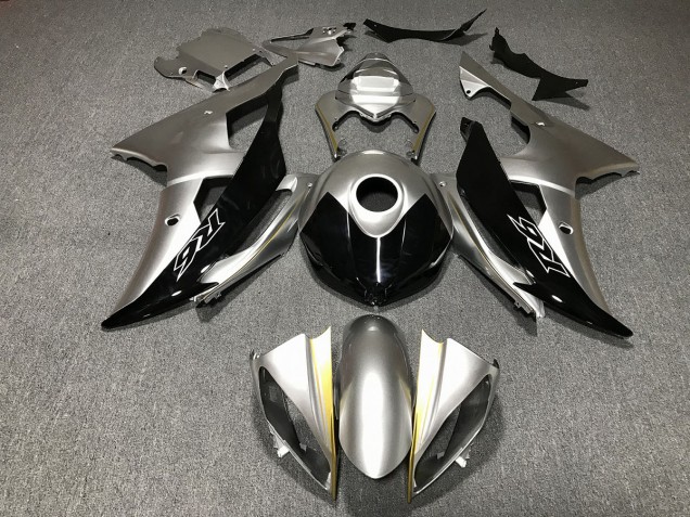 Silver and Black Custom 08-16 R6 Fairings Silver and Black Custom 08-16 R6 Fairings