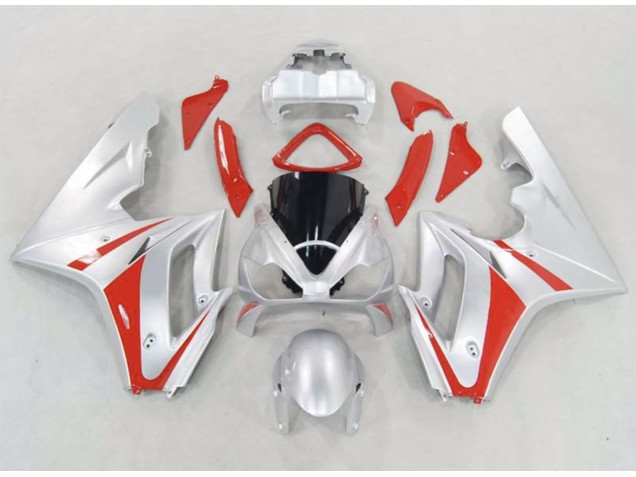 Silver and Red 06-08 Daytona 675 Fairings Silver and Red 06-08 Daytona 675 Fairings